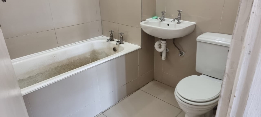 2 Bedroom Property for Sale in Mowbray Western Cape